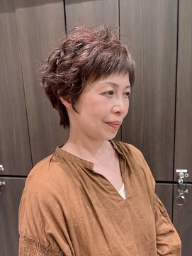 テン アベダ ららぽーと名古屋みなとアクルス店(TEN AVEDA) ショート+カーリーパーマ