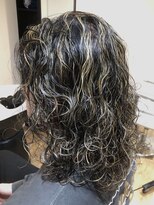 ラボトツカ(LABO totsuka)&nbsp;カット＋パーマ＋ハイライト