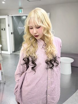 ジーナリア(Xena ria) 《RIHO》ホワイトベージュ/ケアブリーチ/裾カラー