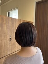 アクアリップル(aqua ripple) 春先取りピンクブラウン丸みショートボブ