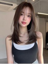 レア 新越谷(LEA) 柔らかくびれレイヤー × ベージュブラウン
