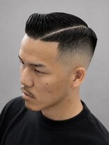 スター(STAR)&nbsp;バーバースタイル×スキンフェード｜男前ヘア