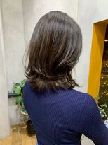 オーストヘアー リュウール(Aust hair Lueur)&nbsp;クビレのある外ハネボブ