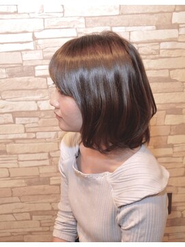バーニー ヘア ラウンジ(Burny hair lounge) 切りっぱなしボブ