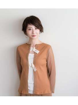 ヘアーアンドメイク ニュートラルアーチ(Hair&Make neutral Arch) *・* ー 白  露  ー *・* ニュートラルアーチ 【 町田 】