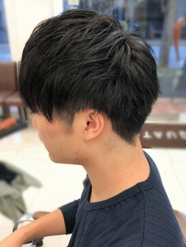 ミーティア バイ クアトロ(Meteor By QUATRO) 爽やかツーブロック