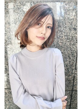 アンビエンテ(ambiente) ミディアム ウルフレイヤー 韓国ヘア 大人かわいい