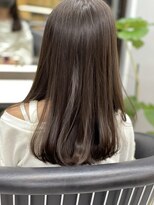 カーサ バイ ハミュウ たまプラーザ(CASA by Humium)&nbsp;20代30代大人可愛いベージュアッシュ艶ストレートセミディ