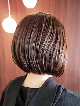 【大人女性必見】髪と頭皮に優しい酵素配合のヘアケアカラーで、気になる白髪をしっかりカバーしてくれる◎