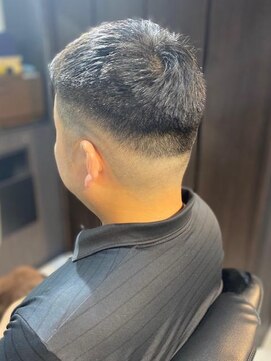 バーバーバー 四谷(BARBER-BAR) 大人の刈り上げスタイル
