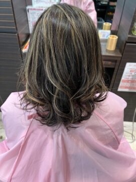 ウィキャン 下曽根店(WeCan) ミディアムレイヤー　ふわモテカット　★shio★