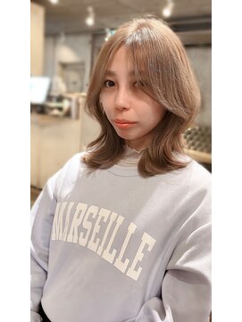 髪質改善と縮毛矯正の専門店 サンティエ(scintiller) 大人綺麗な小顔襟足スッキリショートボブ　30代40代50代