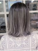 栃木大人ショートボブグレイカラー白髪染め白髪ぼかしハイライト