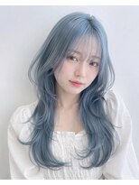 ベル 新宿(Belle) 水色カラー/ペールカラー/ブルーシルバー/ハッシュカット/新宿