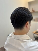 スーリール 戸畑店(Sourire)&nbsp;大人メンズ必見☆頭の形が綺麗に見える刈り上げセンターパート