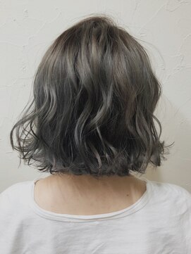 シュリット(schritt) 外はねゆるふわウェーブ　内田