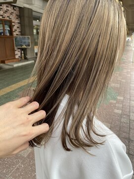 モレッティウィズリゴヘアー(Moretti with RIGO hair) ミルクティーブロンド