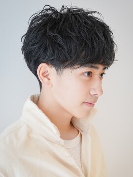 カライング(ing) スーツ短髪ツーブロック束感モテる黒髪シークレットパーマ流行