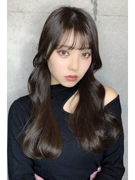 クーエフー(coo et fuu) 韓国風ヨシンモリ、グレージュ暗め、シースルーバング