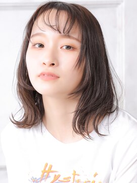 クラッチ ユニ(CLUTCH uni) 大人可愛い小顔美髪ツヤ髪ふんわりカール薄めバングA7