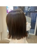 オリーブベージュ