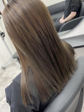 エル(elle.) beige color