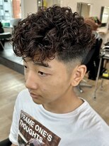 ウェイビーエフティフィフス 横浜西口(WAVEY ft.fifth) スペインカールラルフカールラフカール外国人風パーマ横浜西口