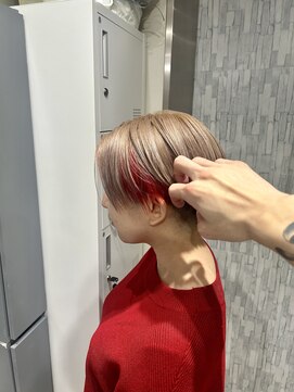 グラッジ 池袋(GLADGE) ミルクティーカラー　ブリーチ　ケアブリーチ　ダブルカラー