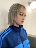 レイヤーボブ×ブロンドカラー