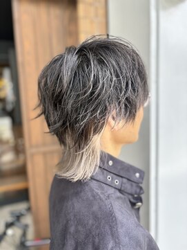 カフェアンドヘアサロン リバーブ(cafe&hair salon re:verb) モノトーンウルフ