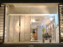 サイン(Sign)の雰囲気（ウッド調の店内が落ち着きますー…。）