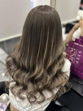 ヘアーデザイン ジェルム(Hair Design germe) アッシュハイライト / YUDU