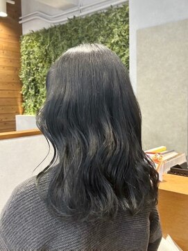 【ブリーチなし】ダークグレー×ミディアム