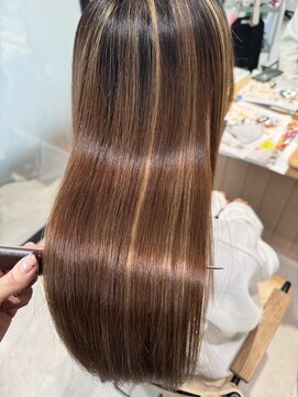 ファムバイアヴァンス(Femme by AVANCE.) 髪質改善/トリートメント/うるつや20代30代40代【玉川沙希】