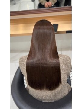 ミユーズ 表参道(Miyu's) 美髪ストレート 美髪ロング 縮毛矯正 地毛風ストレート 艶髪