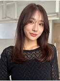 顔周りレイヤーカットくびれヘアミルクティーベージュカラー