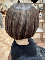 アイニ 河内小阪店(aini)&nbsp;白髪ぼかしカラー白髪ぼかしハイライト大人ショート30、40、50代