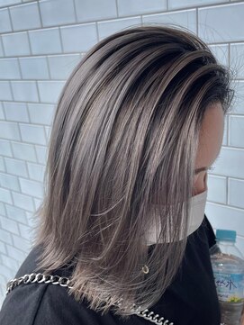 アンダーバーホワイト 南海難波店(_WHITE) 外国人風バレイヤージュ/シャドールーツ