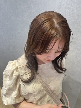 スリーランド(THREELAND) グレージュ、顔周りカット