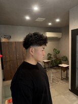 リタヘアー(LITA HAIR) スパイキーショート/ピンパーマ/フェード/ツイストスパイラル