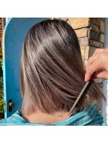 ミル 今治(1003 mille IMABALI)&nbsp;イルミナカラーで外国人風ハイライトカラー【1003mille】