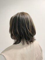 ジエクト ヴィシア(The Ect VIXIA)&nbsp;透明感グレージュ　くびれミディ　くびれボブ