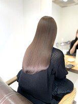 赤みを抑えたブラウン×髪質改善