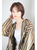 ファム(FAM)&nbsp;ニュアンスパーマ　ハイライト　マッシュウルフ　センターパート