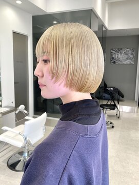 イリ(iLi) 【iLi】ブロンド/ボブ/顔周りカット