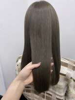 ラグナ(LAGUNA)&nbsp;【オリーブベージュ/ロング/ブリーチ/20代】