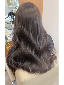 アイノウ(I know) 艶めくグレージュカラー＊