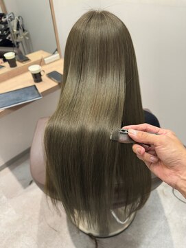 ユー(juu.) 髪質改善トリートメント×オリーブカラー