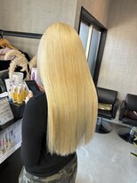 トリコ(ToricO) ダブルカラー ブリーチカラー ブロンドヘアー くすみ