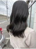 暗めオリーブ